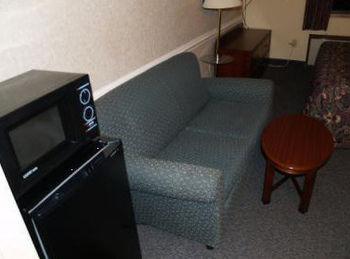 Budget Inn Of Tazewell County Pounding Mill Екстер'єр фото